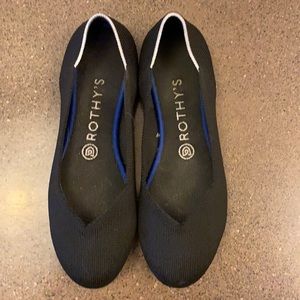 ROTHY’S rounded toe flat - GOOD CONDITION